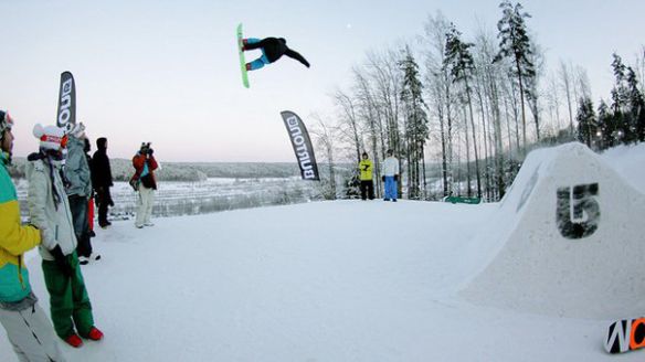 В Барнауле открылся Burton парк В Барнауле открылся Burton парк